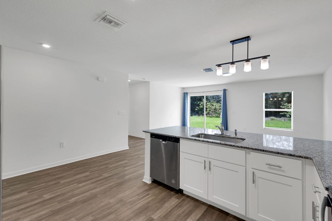 2210 SW 4th St, Cape Coral, FL 33991
