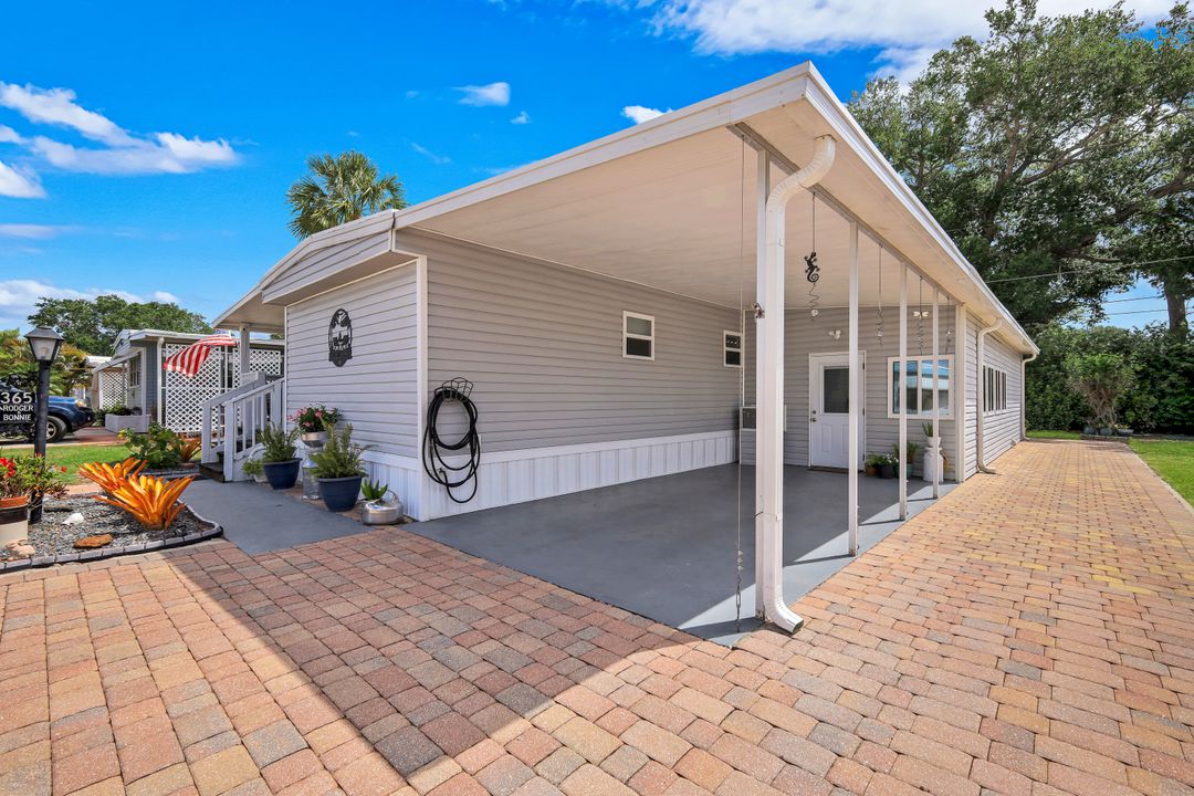 27365 Joann Dr, Bonita Springs, FL 34135