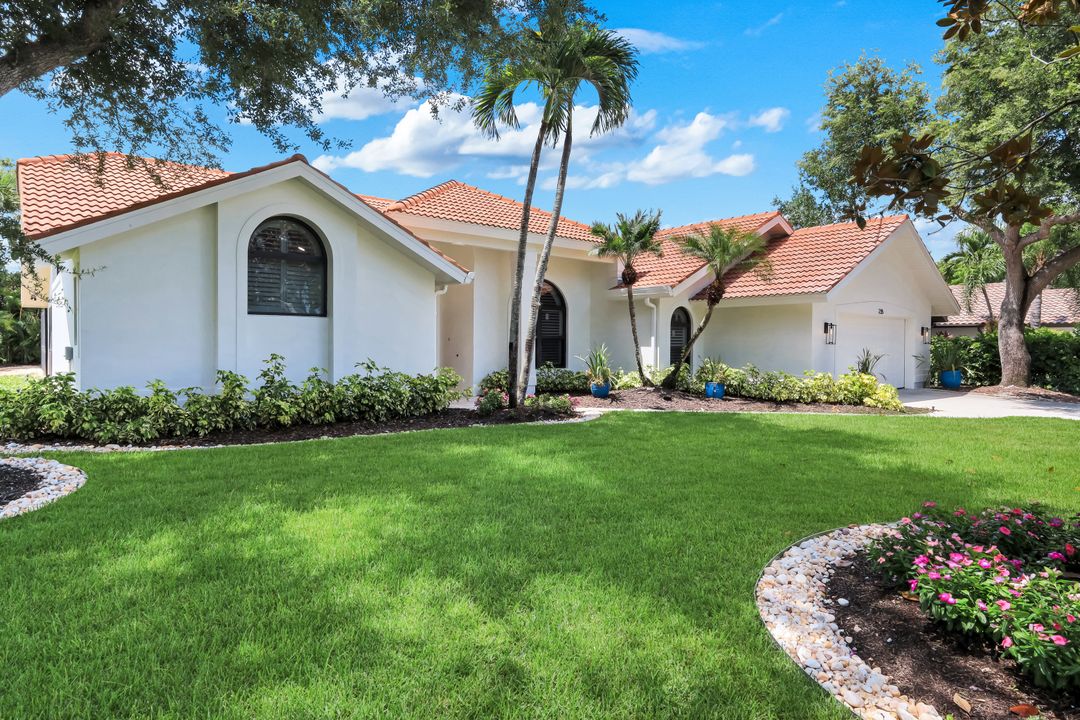 235 Silverado Dr, Naples, FL 34119