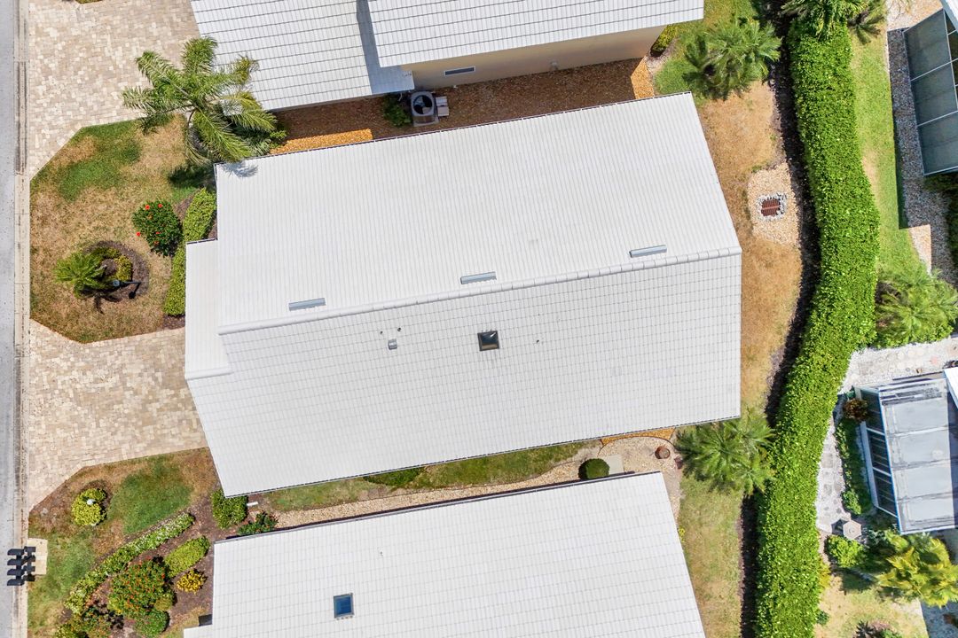 1588 Weybridge Cir, Naples, FL 34110