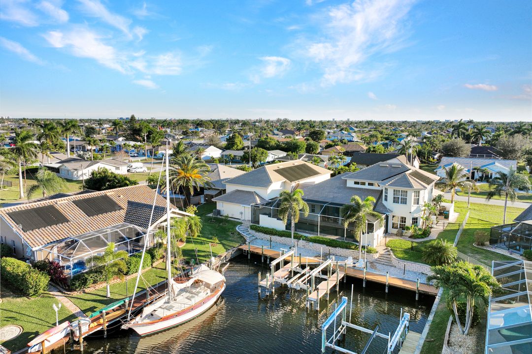 907 SW 51st Terrace, Cape Coral, FL 33914