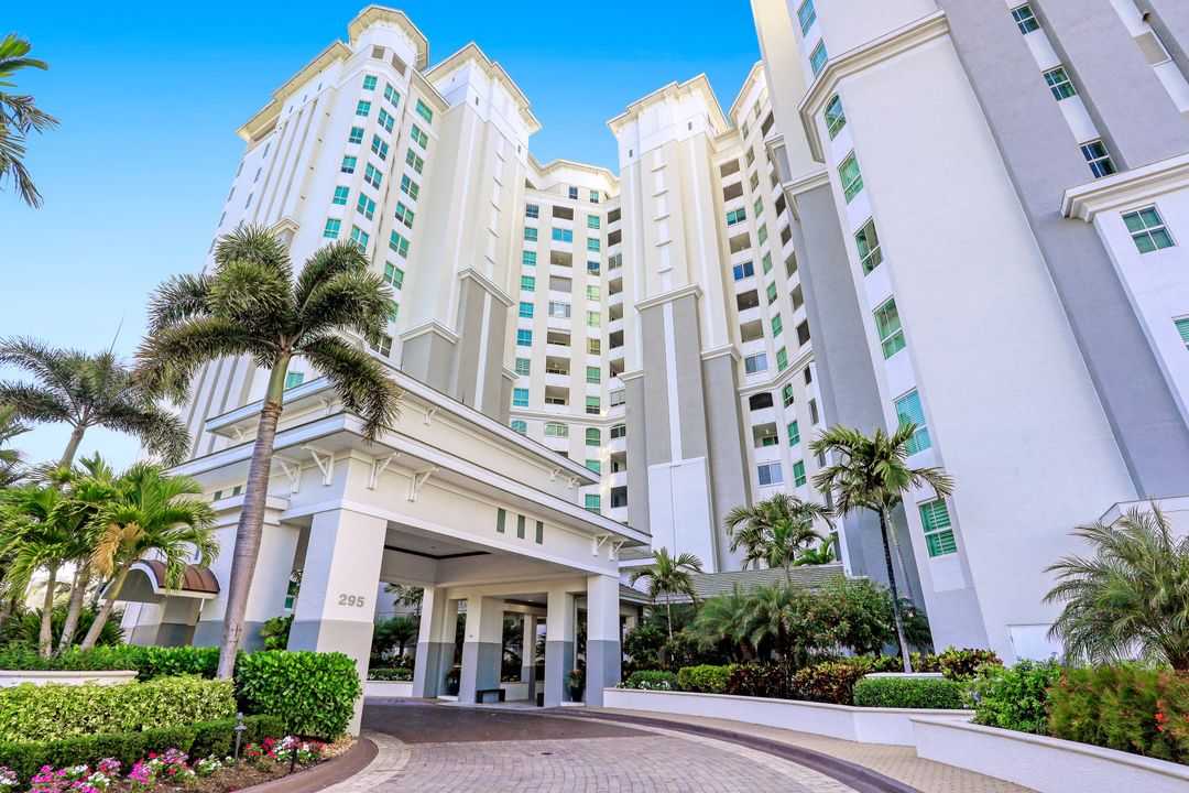 295 Grande Way #1004, Naples, FL 34110