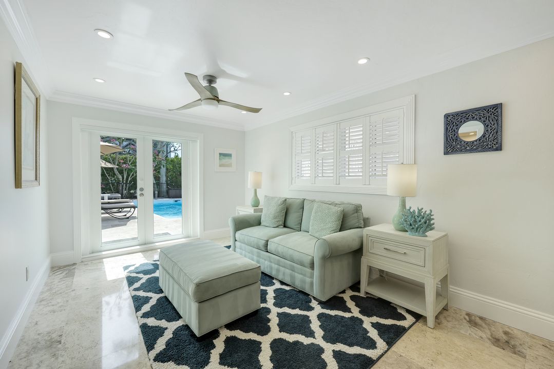 544 Seagrape Dr, Marco Island, FL 34145