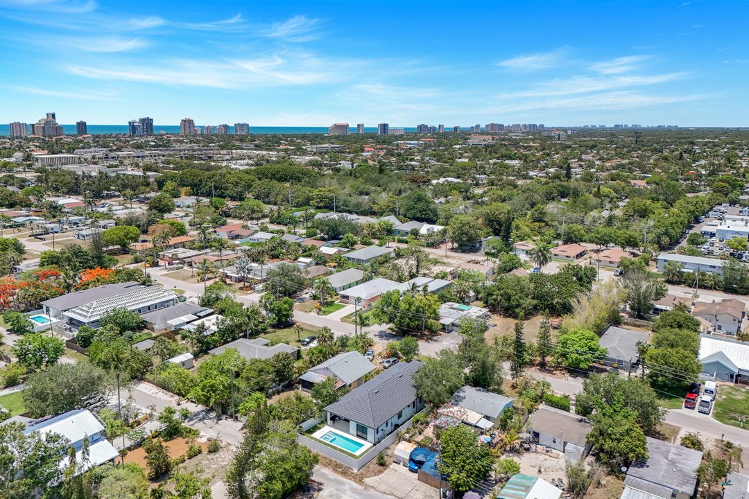 1312 Trail Terrace Dr, Naples, FL 34103