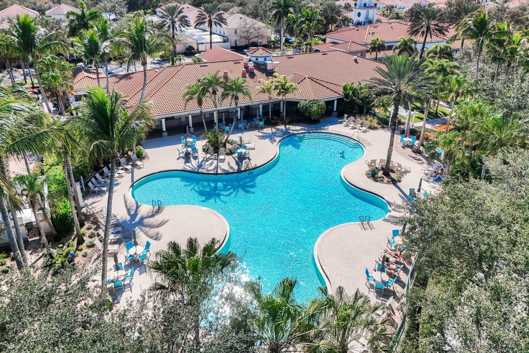 5343 Hawkesbury Way, Naples, FL 34119