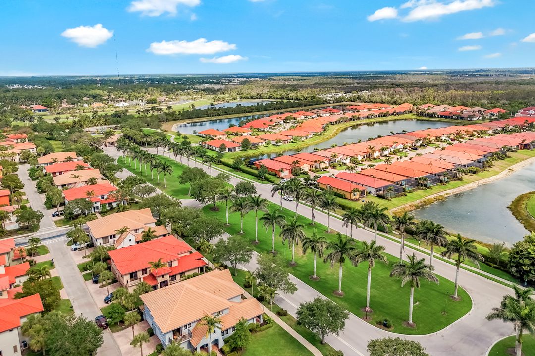 1383 Artesia Dr E #701, Naples, FL 34113
