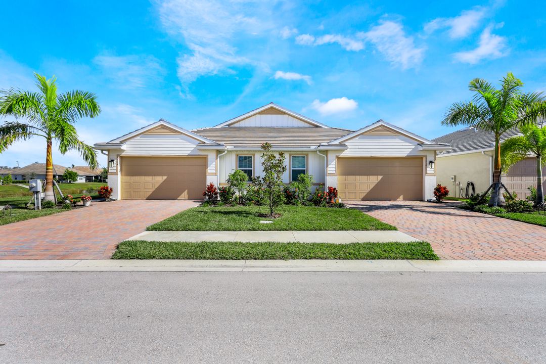 1114 Tranquil Brk Dr, Naples, FL 34114