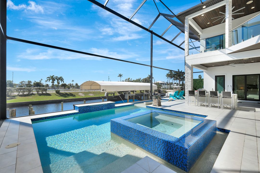 1110 Lenox Ct, Cape Coral, FL 33904