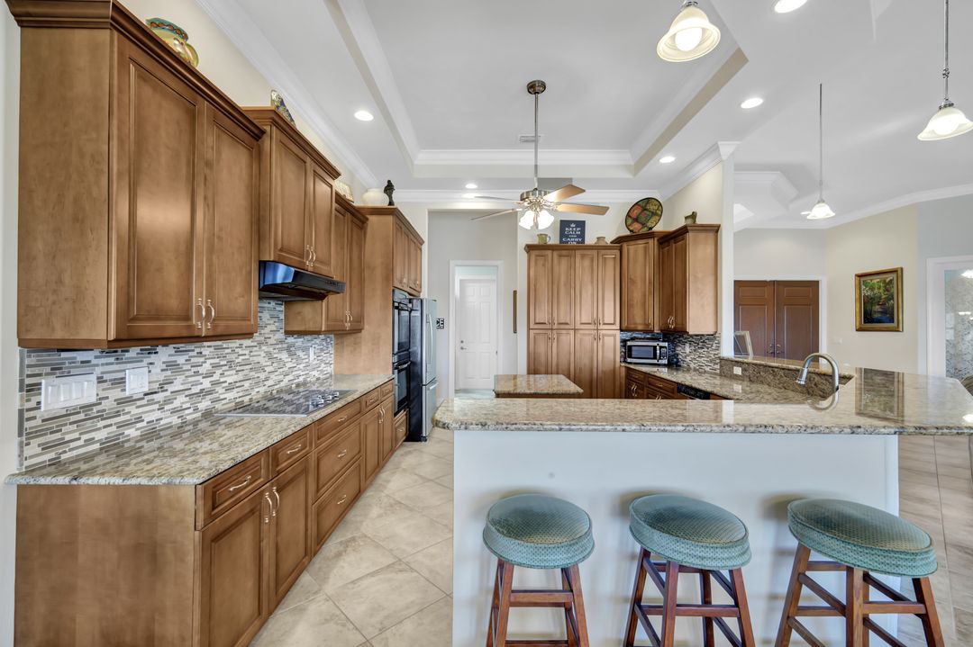 2801 SW 33rd St, Cape Coral, FL 33914