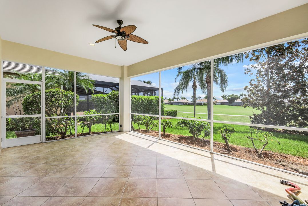 9205 Garden Pointe Ct, Fort Myers, FL 33908