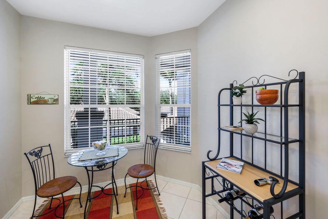 8247 Parkstone Pl #205, Naples, FL 34120