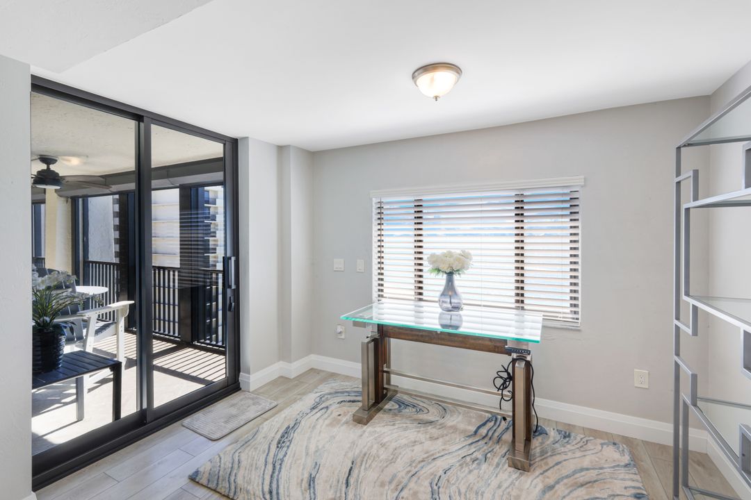 10951 Gulf Shore Dr #1202, Naples, FL 34108