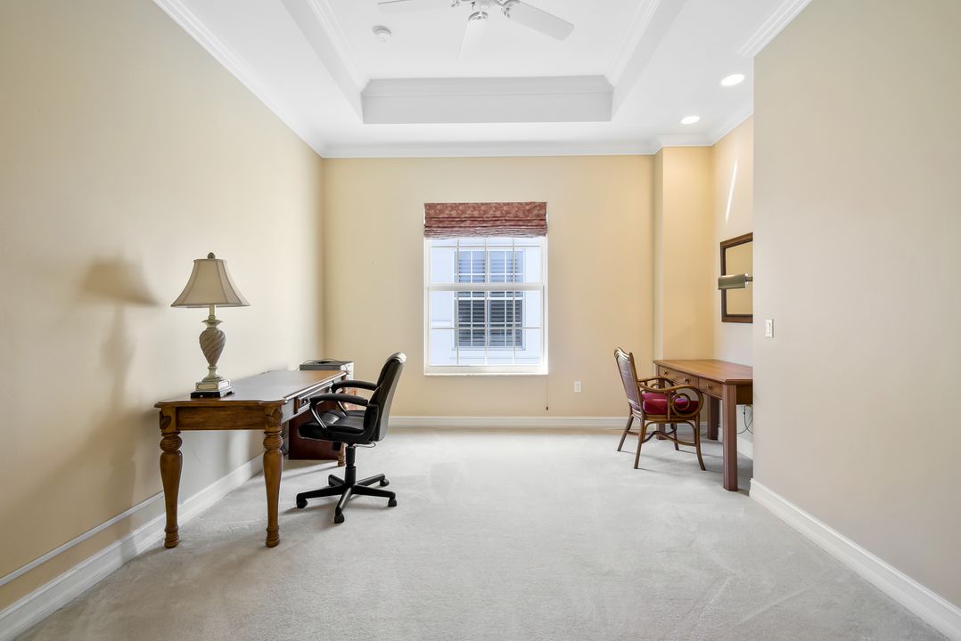 5025 Blauvelt Way #202, Naples, FL 34105