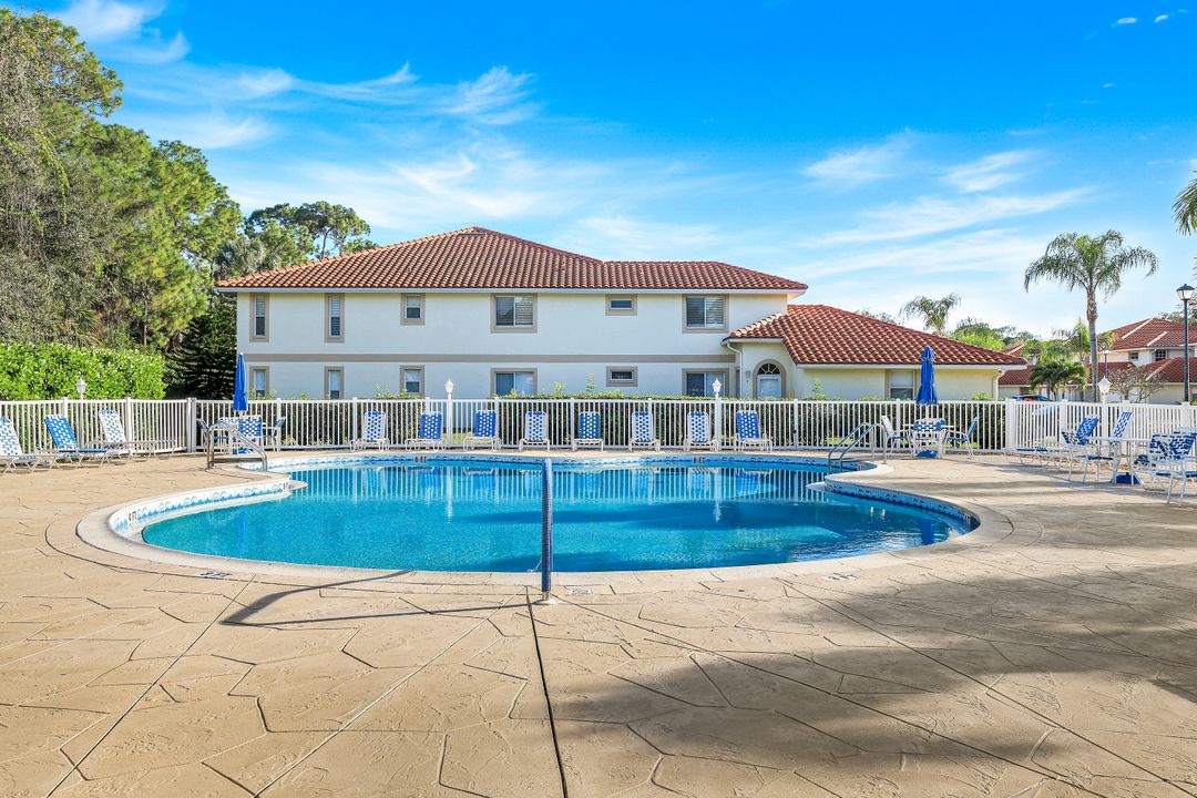 610 Luisa Ct #802-1, Naples, FL 34104