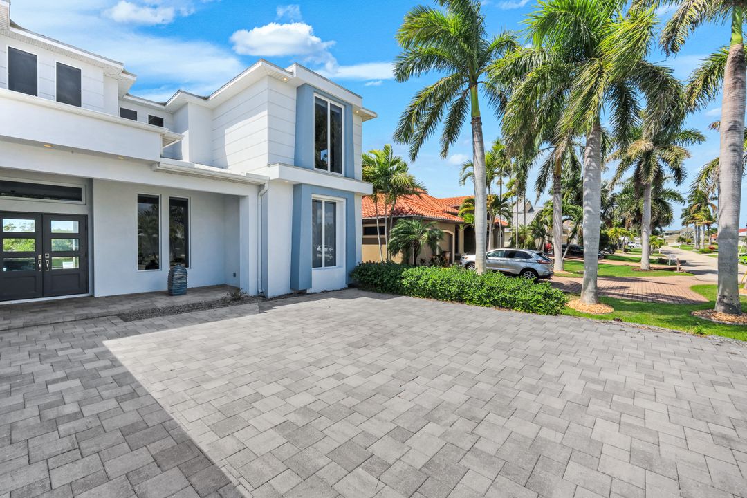 2826 SW 44th Terrace, Cape Coral, FL 33914