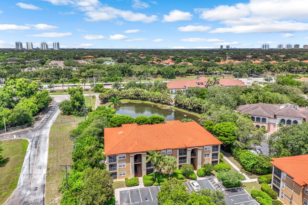 8851 Colonnades Ct W #126, Bonita Springs, FL 34135