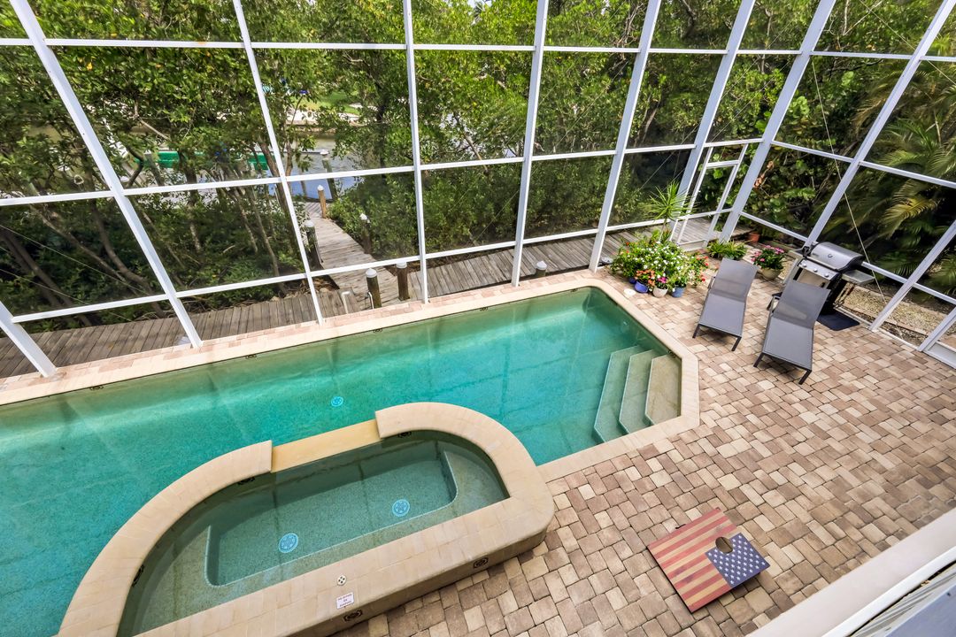 21580 Indian Bayou Dr, Fort Myers Beach, FL 33931