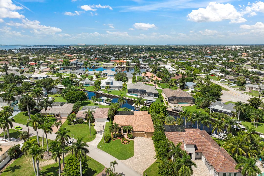 5314 Nautilus Dr, Cape Coral, FL 33904