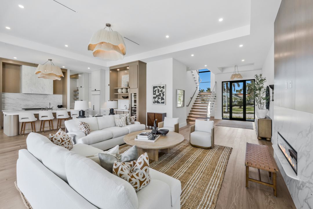 812 Milan Ct, Marco Island, FL 34145