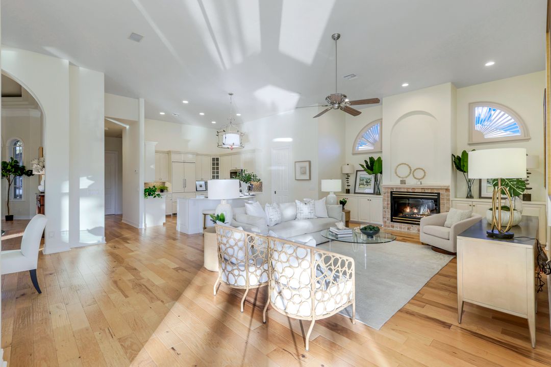 4574 Lighthouse Ln, Naples, FL 34112