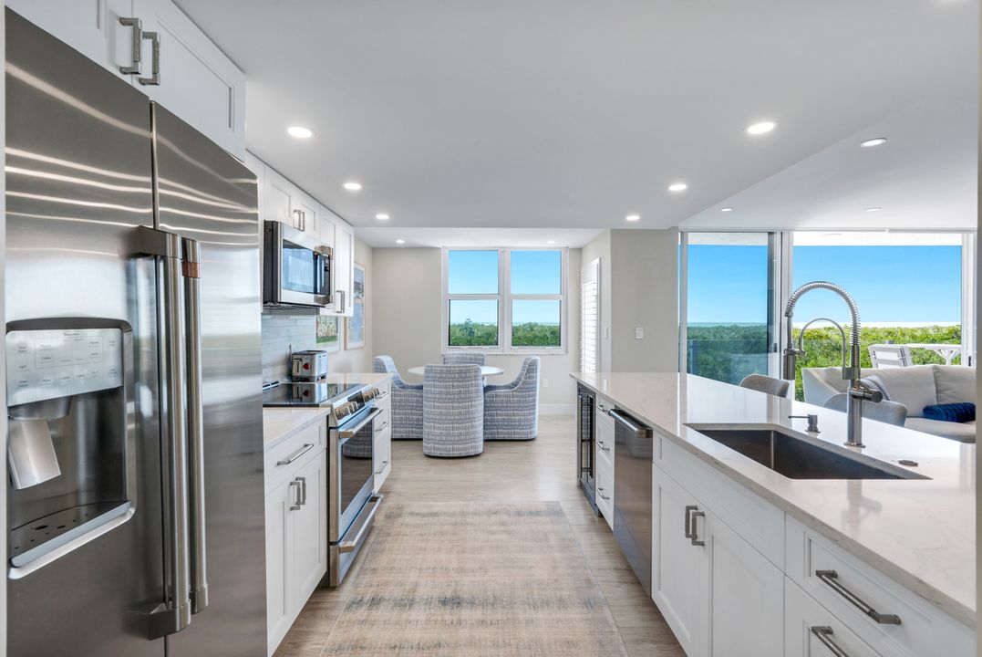 6101 Pelican Bay Blvd  #305, Naples, FL 34108