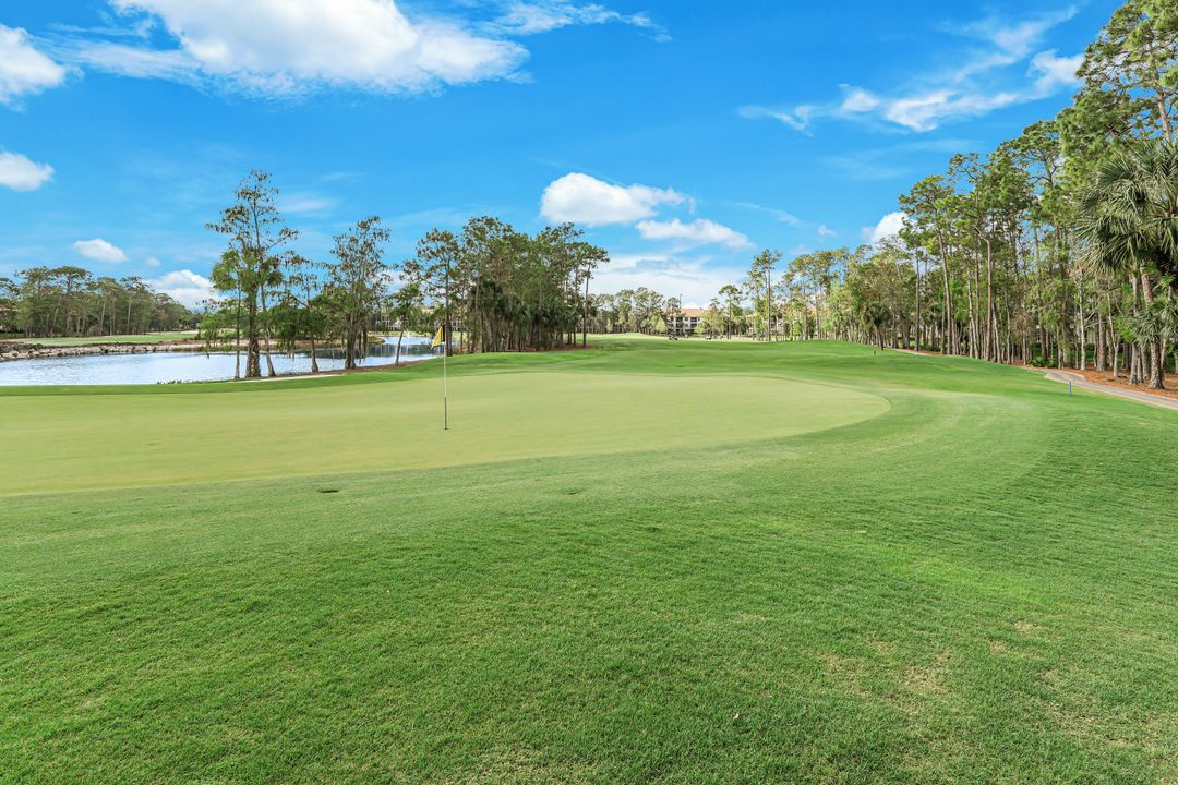 8267 Parkstone Pl #201, Naples, FL 34120