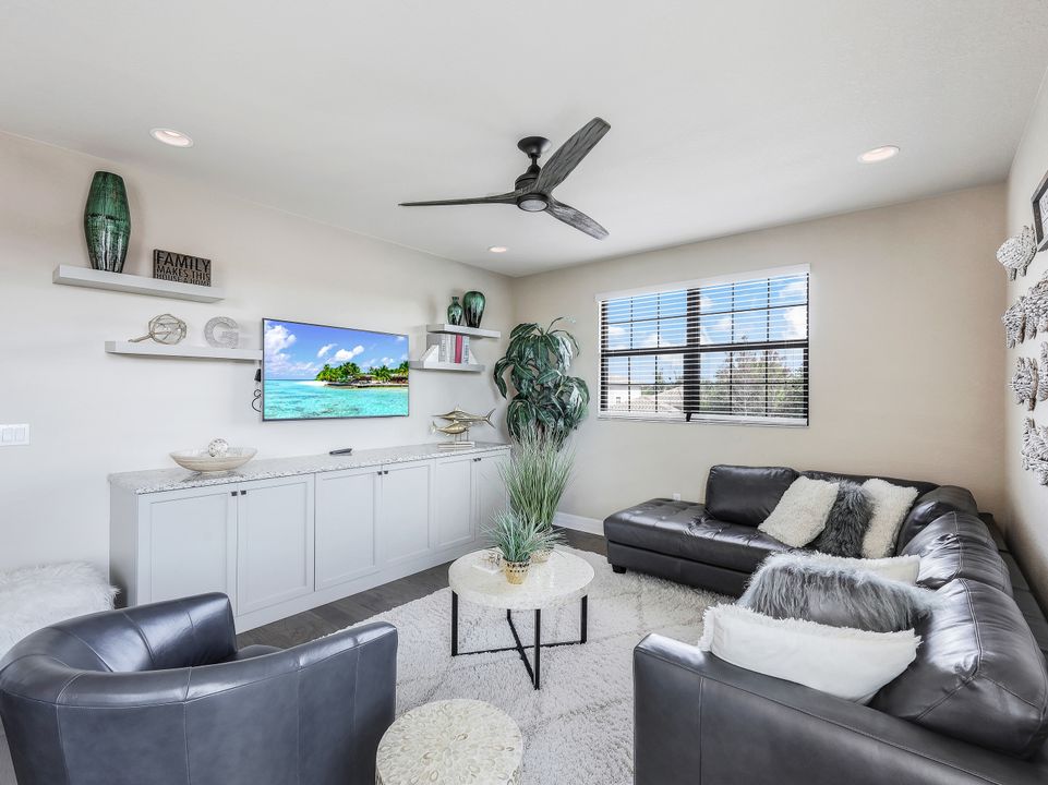 4189 Amelia Wy, Naples, FL 34119