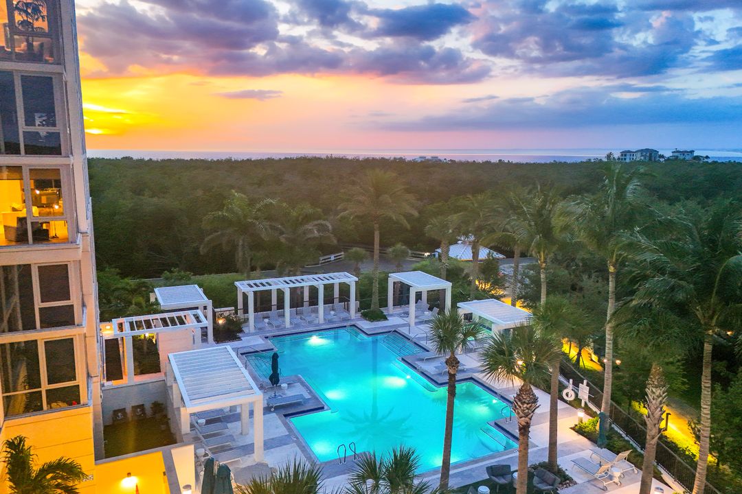 6897 Grenadier Blvd #601, Naples, FL 34108