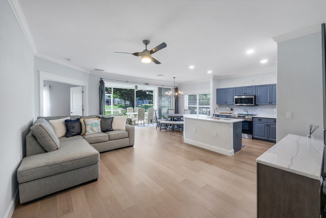 6355 Lexington Ct #102, Naples, FL 34110