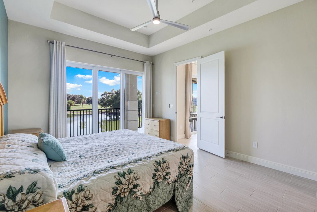 608 El Camino Real  #202, Naples, FL 34119