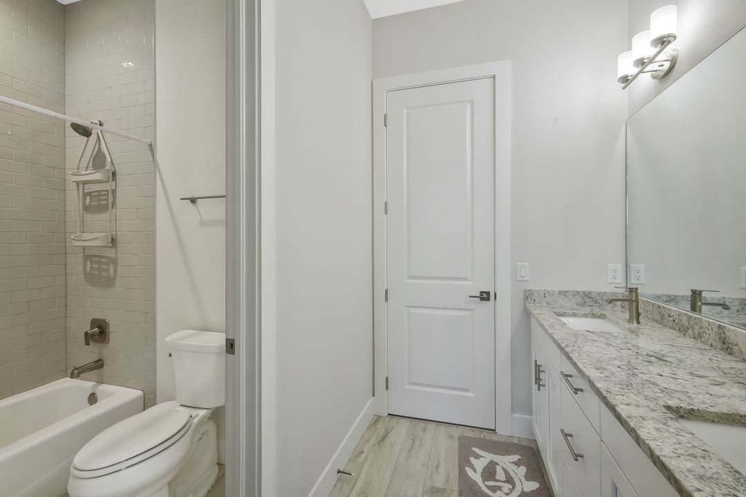 2717 SW 38th St, Cape Coral, FL 33914