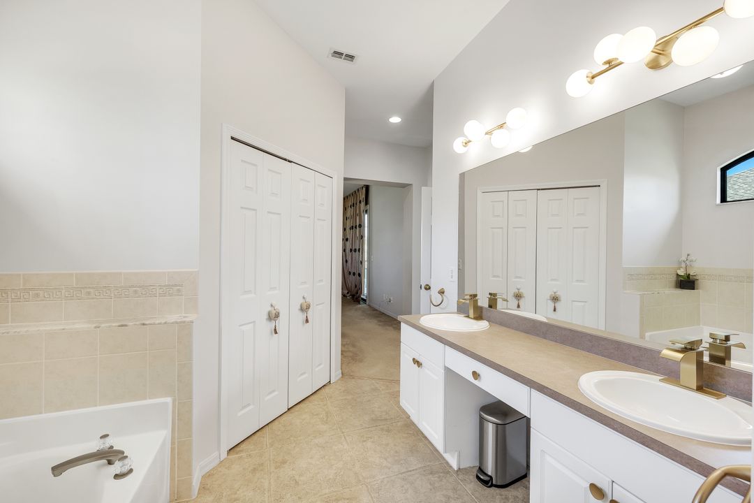 1417 SW 28th Terrace, Cape Coral, FL 33914