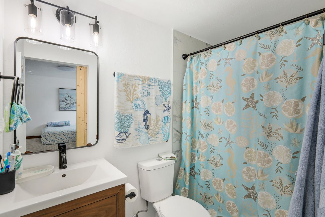 942 Narcissus St, North Fort Myers, FL 33903