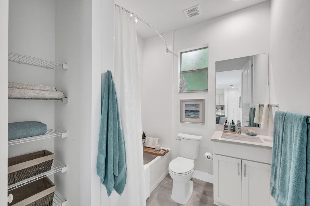 5862 Lancewood Way, Naples, FL 34116