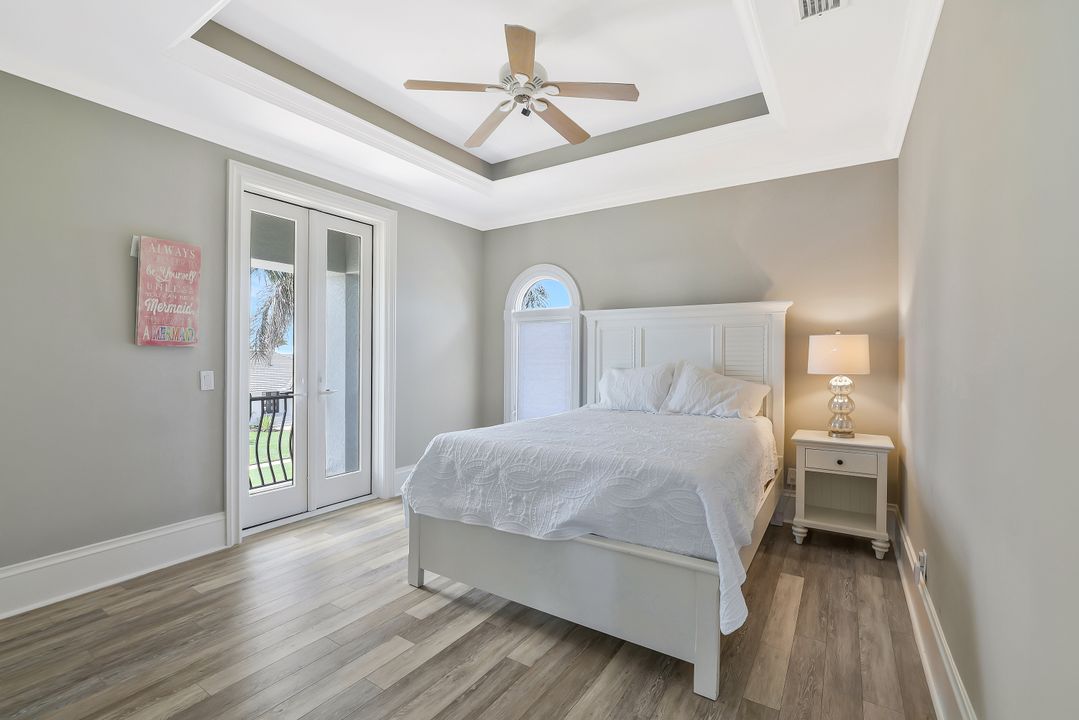 541 Taylor Ct, Marco Island, FL 34145