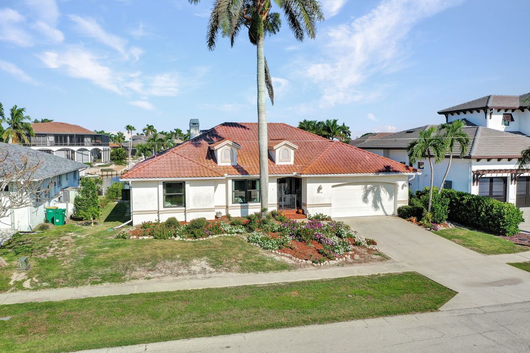 1874 Apataki Ct, Marco Island, FL 34145