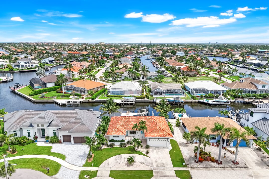 1048 Cottonwood Ct, Marco Island, FL 34145