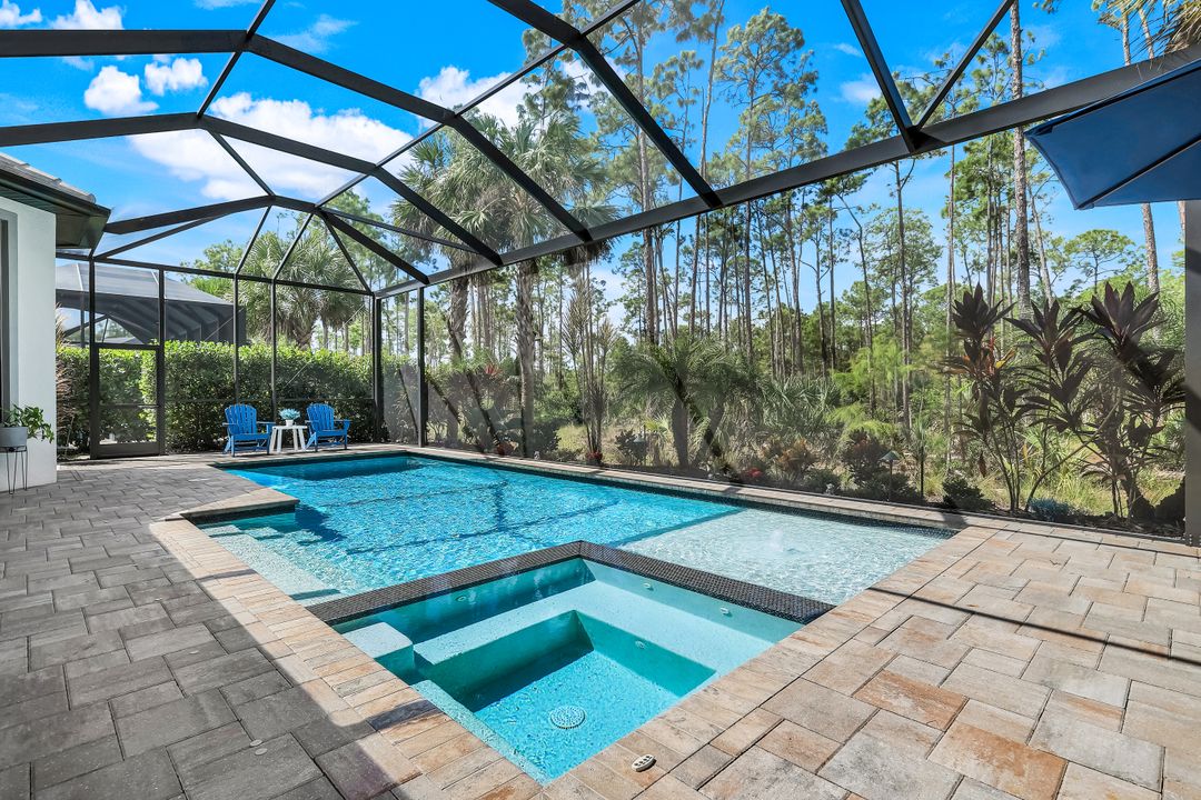 16221 Verilyn Cir, Naples, FL 34110