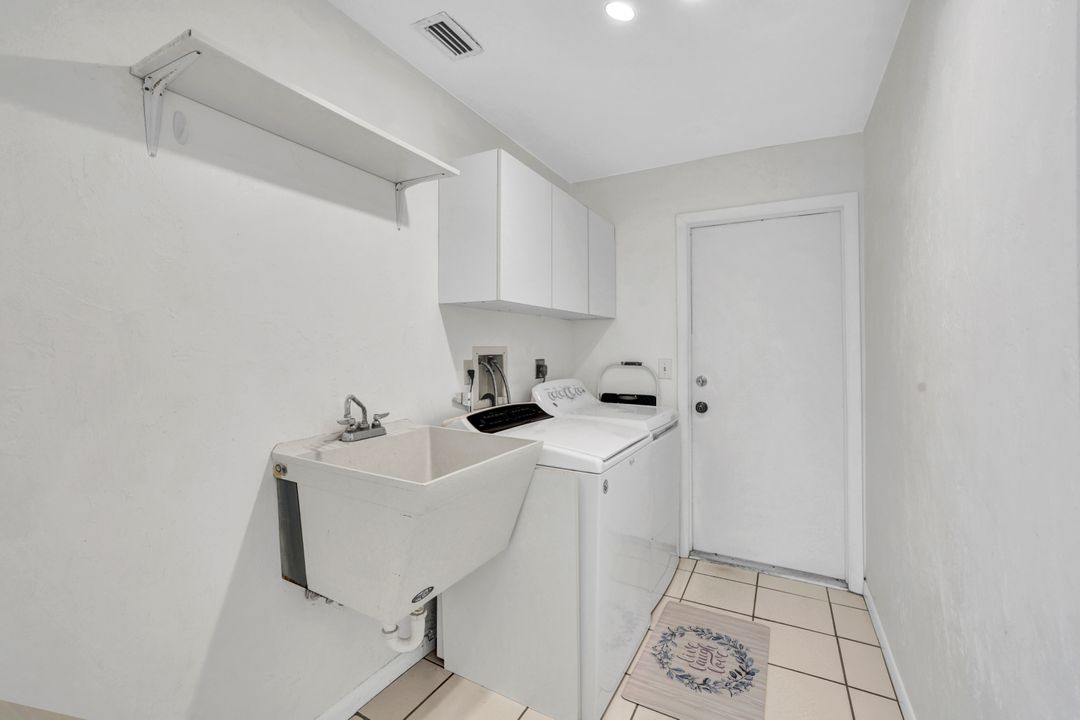 53 Madagascar Ct, Marco Island, FL 34145