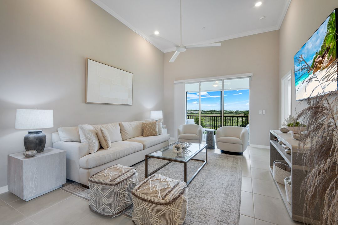 11811 Venetian Lagoon Dr #204, Fort Myers, FL 33913