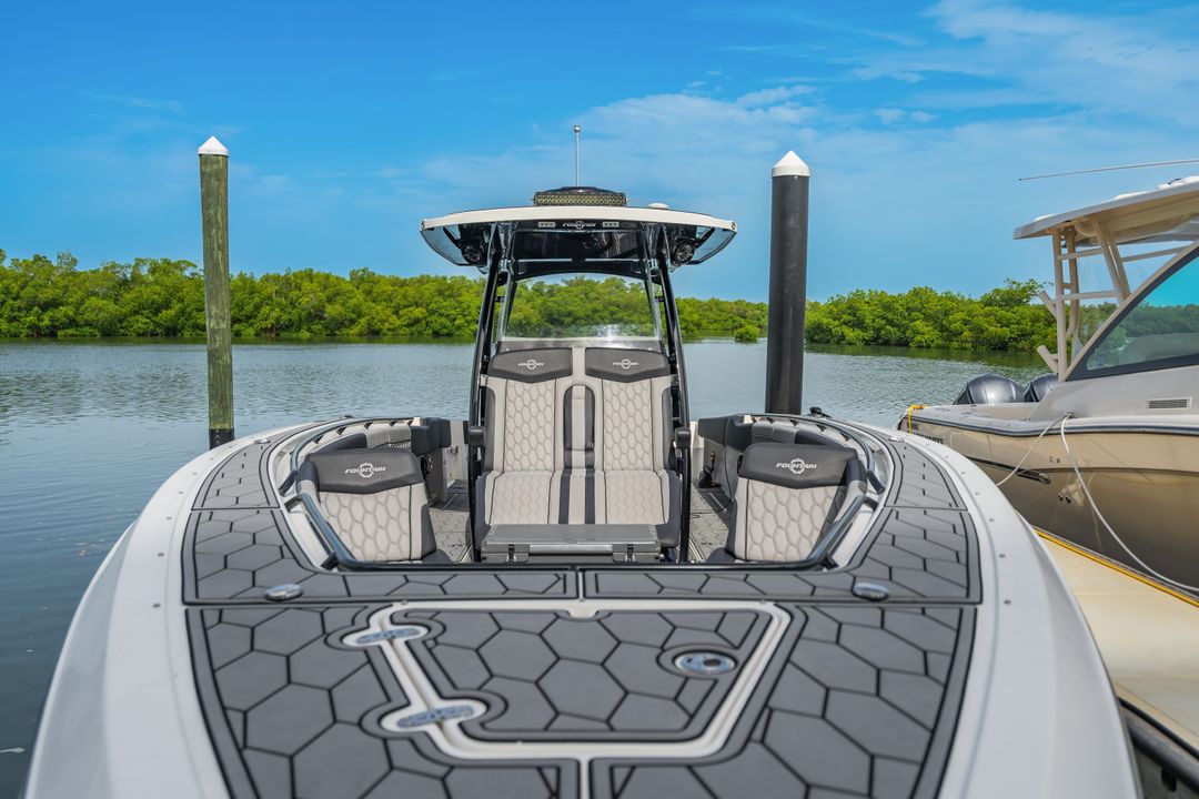 445 Dockside Dr, Naples, FL 34110