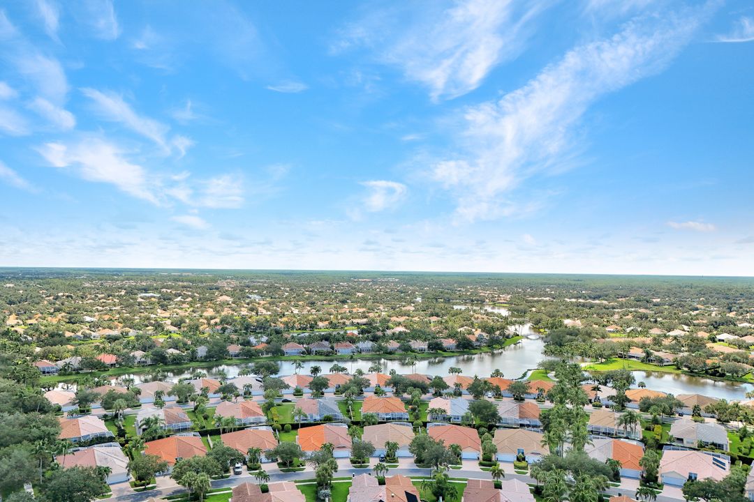 5011 Kingston Way, Naples, FL 34119