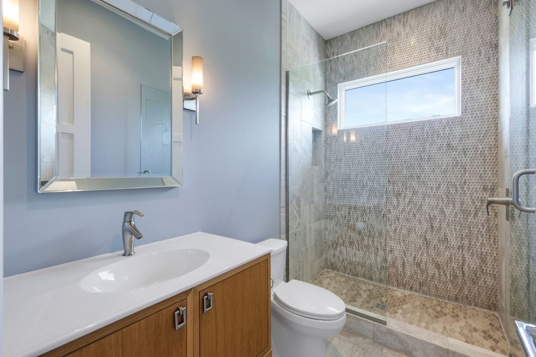 875 Wedge Dr, Naples, FL 34103