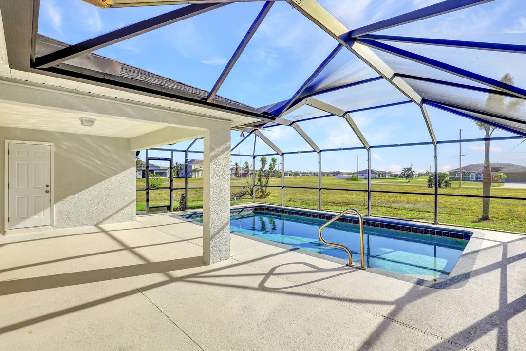 1509 NW 33rd Pl, Cape Coral, FL 33993