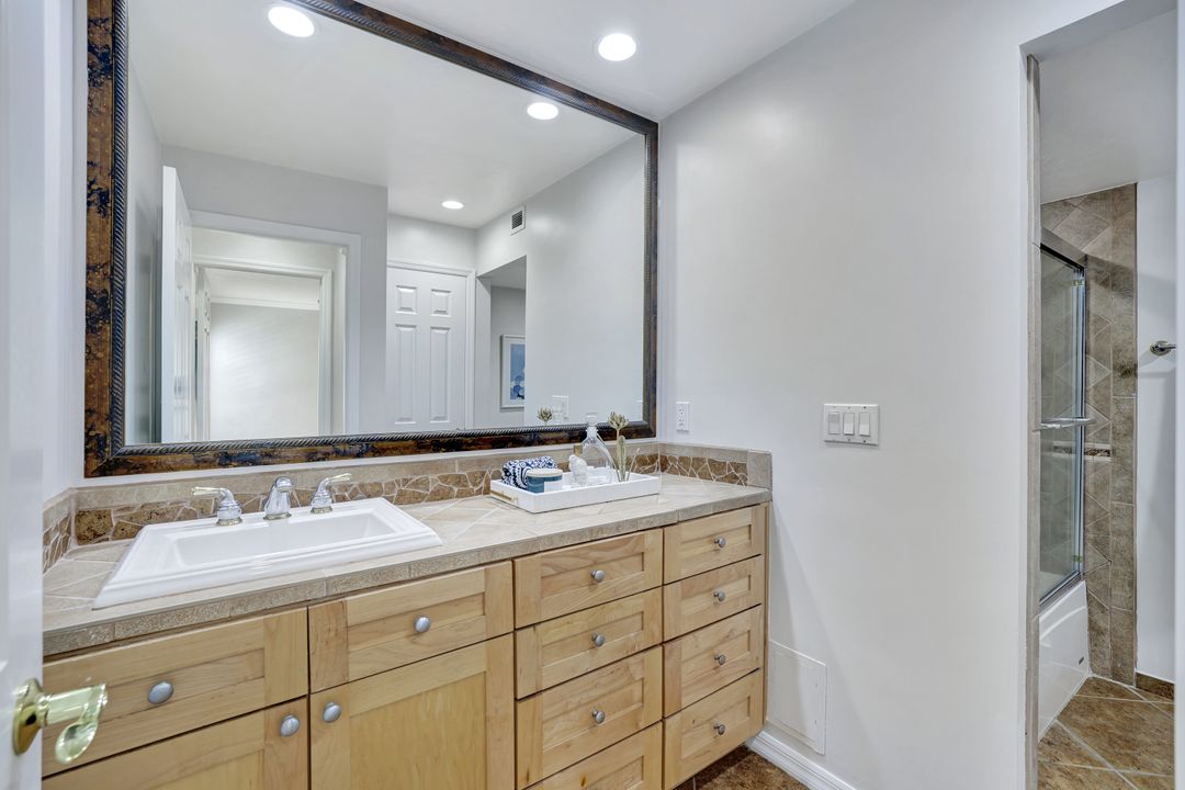 206 Woodshire Ln, Naples, FL 34105