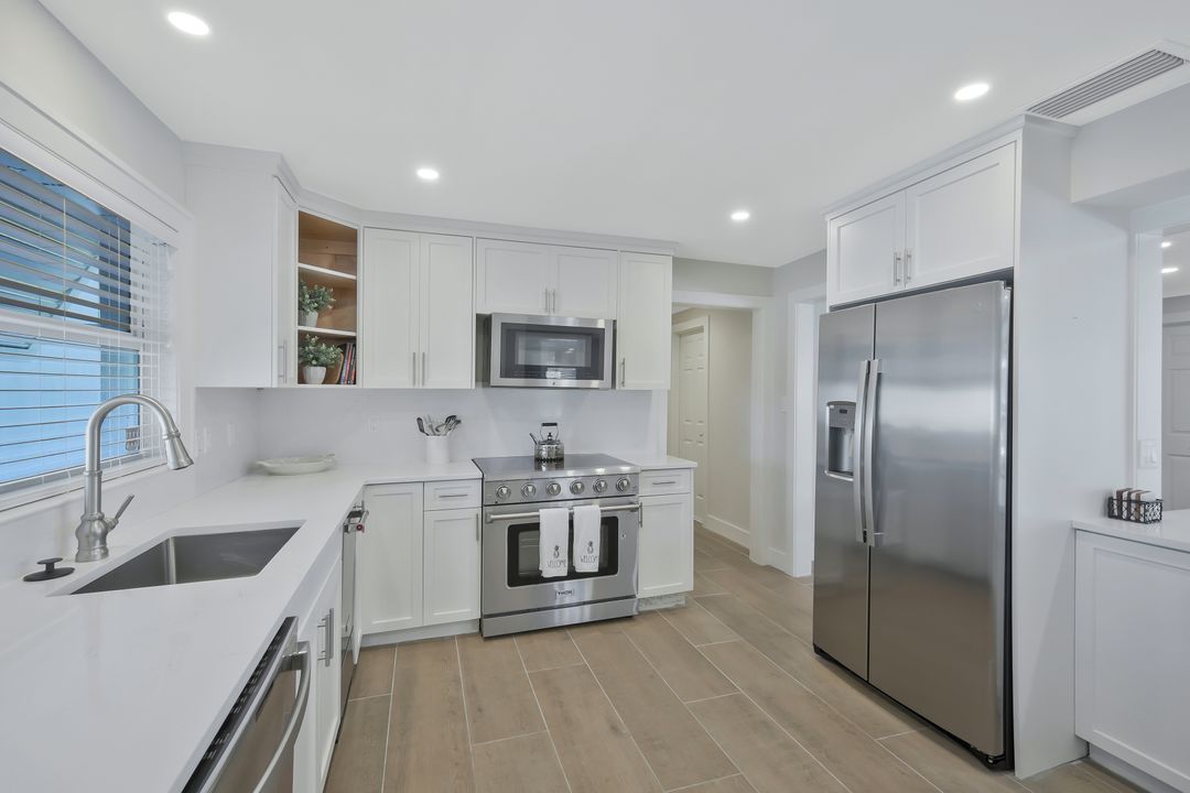 5596 Avenida Pescadora, Fort Myers Beach, FL 33931