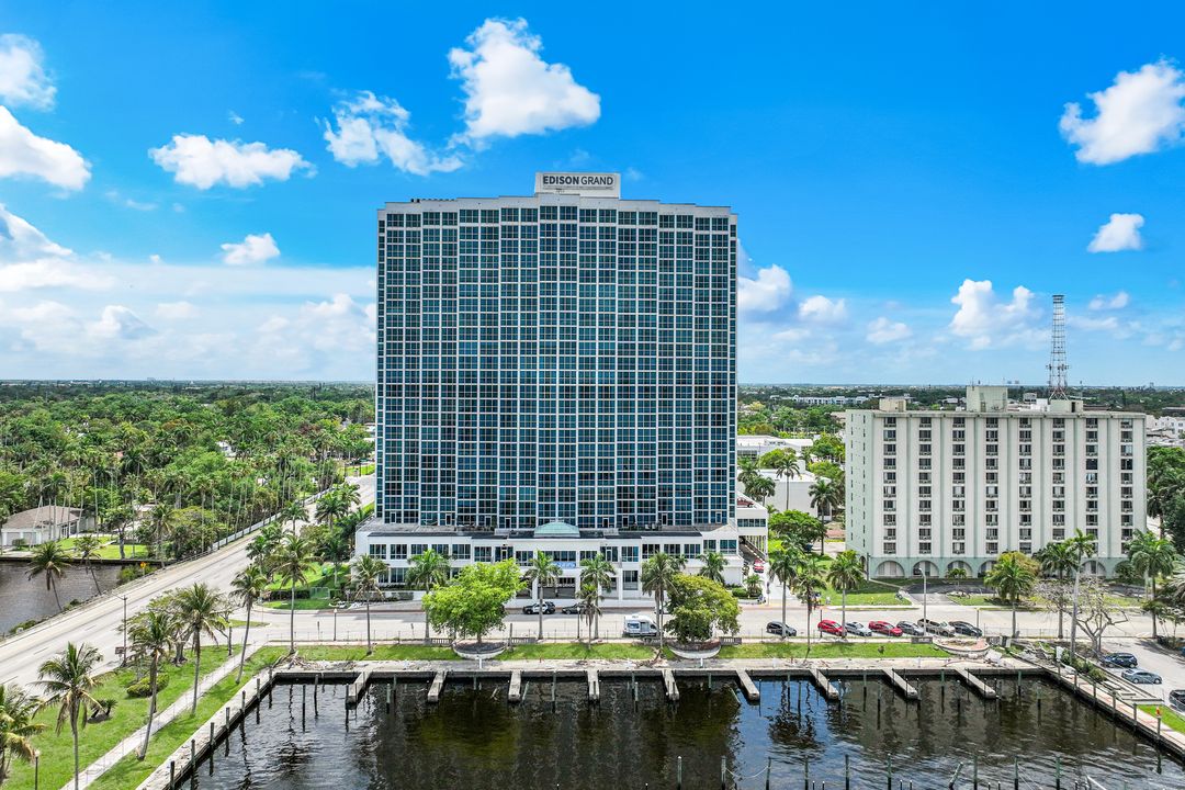 2500 Edwards Dr #2305, Fort Myers, FL 33901