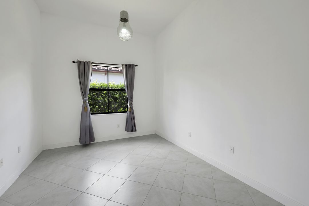 5547 Ferrari Ave, Ave Maria, FL 34142