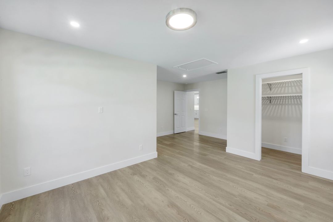 3060 70th St SW, Naples, FL 34105
