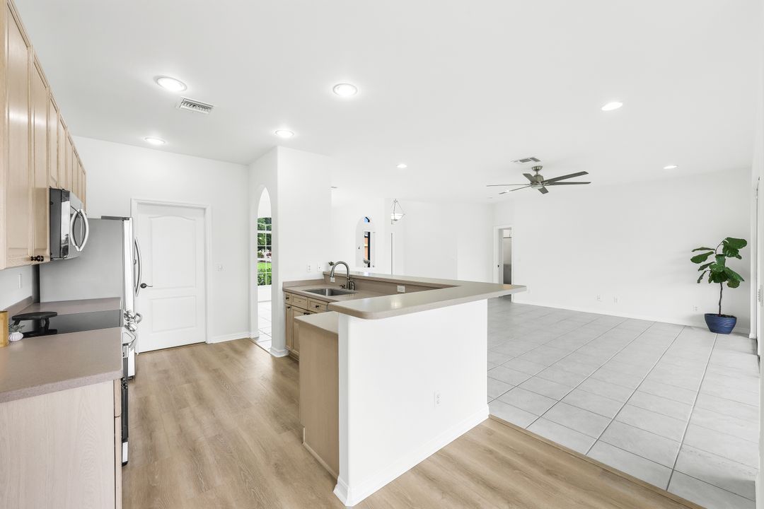 8969 Cypress Preserve Pl, Fort Myers, FL 33912